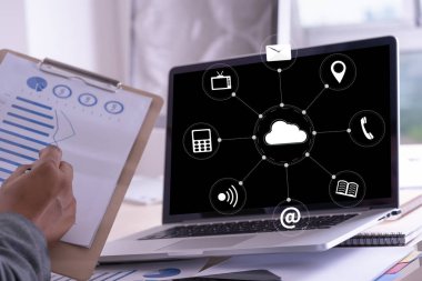 Bulut servisi (Cloud Computing diyagram üzerinde yeni bilgisayar arabirimi)