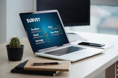 İş adamı SURVEY ve Sonuçlar Analiz Keşif Kavramı