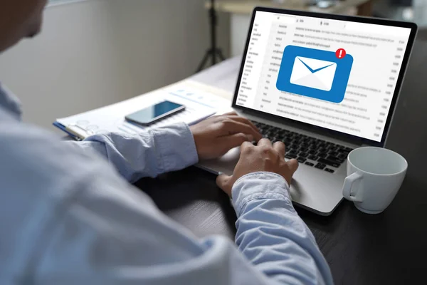 Mail Communicatie Verbindingsbericht Aan Mailing Contacten Telefoon Global Letters Concept — Stockfoto