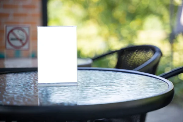 Stand Mock Menu Frame Tent Card Blurred Background Design Key — Stock Photo, Image