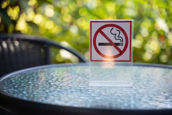Παρακαλώ Σταματήσει Κάπνισμα Έννοια Κανένα Σημάδι Κάπνισμα Στο Κατάστημα Καφέ — Φωτογραφία Αρχείου