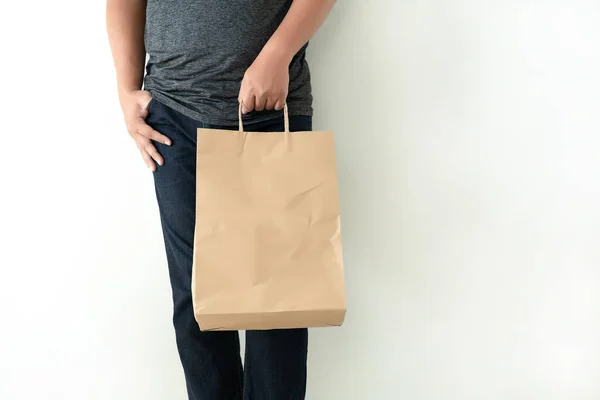 Producto Del Paquete Del Consumidor Hombre Muestra Bolso Simulacro Show — Foto de Stock