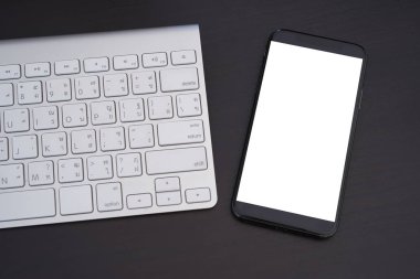 Boş ekran telefon ekran mockup ile akıllı telefon yakın çekim