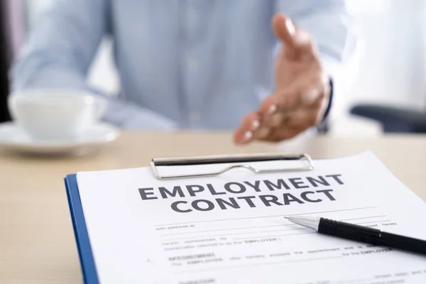Contrato Trabalho Contrato Assinatura Contrato Trabalho Conceito Recrutamento — Fotografia de Stock