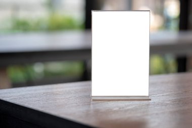 Stand Mock Up Menü çerçeve kartı bulanık arkaplan tasarım anahtarı görsel düzeni