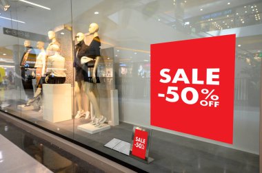 Mağaza satış indirimli satışı işareti satış mağazasında imzalamak