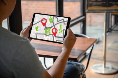 GPS harita yol hedef ağ bağlantısına yer sokak 