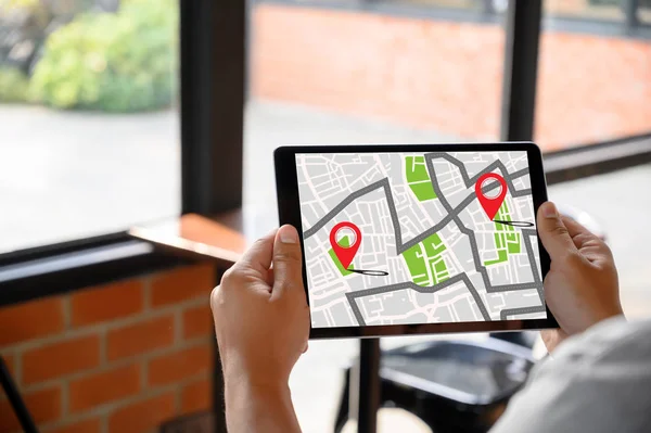 Gps 地图路线目的地的网络连接位置街 — 图库照片