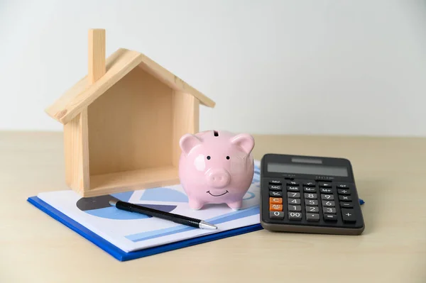 Finanzbuchhaltung Rechner Sparschwein und Steuern finanzieren — Stockfoto