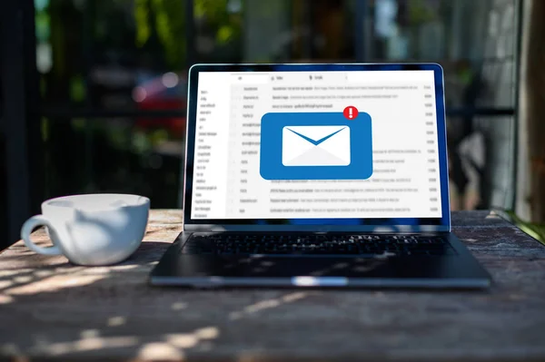 Mail Comunicazione Messaggio di connessione al telefono contatti mailing — Foto Stock