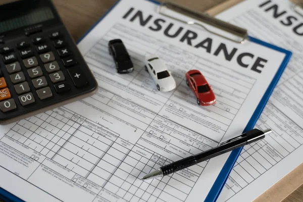 Kfz Haftpflicht Und Autoversicherung Prüfen Versicherung — Stockfoto