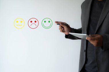 İş adamı SURVEY ve Sonuçlar Analiz Keşif Değerlendirmesi Kavramı