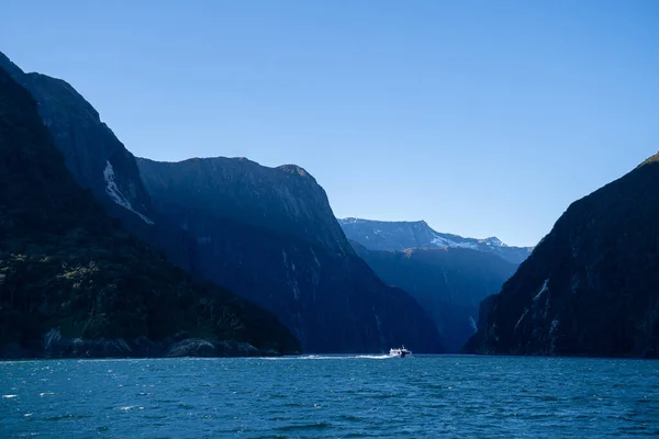 Milford Sound Fiordland National Park South Island New Zealand Morning — стоковое фото