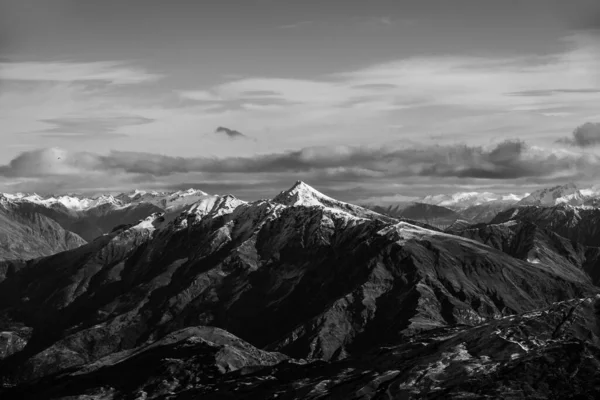 Paisaje Invernal Montaña Nevada Contra Cielo Azul Isla Sur Nueva — Foto de Stock