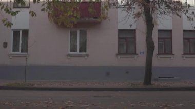 adam bir kaykay sürme