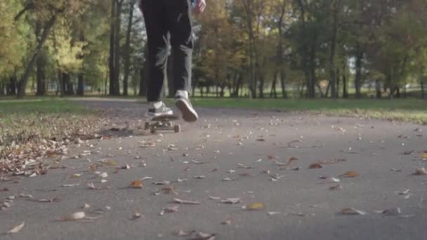 Хлопець Катається Скейті — стокове відео