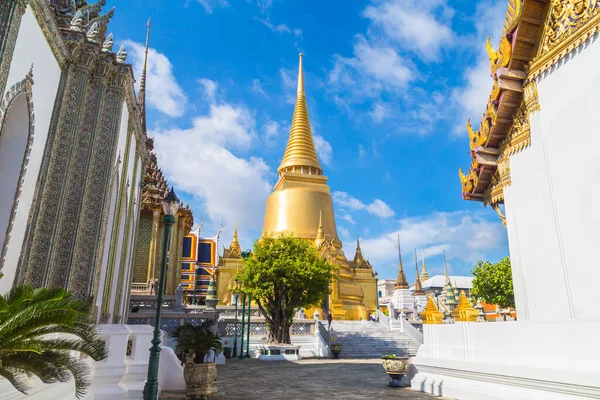 Wat Phra Kaew Templo Del Buda Esmeralda Bangkok Tailandia —  Fotos de Stock