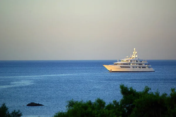 White Cruise Yacht Blue Sea Summer — Stock Photo, Image