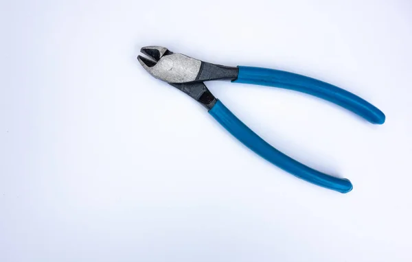 Металлические Кусачки Голубыми Ручками Белом Фоне — стоковое фото