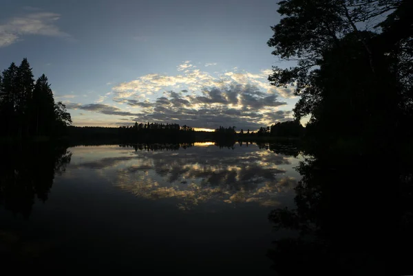 Sunset Clouds Beautiful Forest Lake Evening Reflections Water — Stock Photo, Image