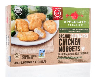 Winneconne, Wi - 17 Haziran 2018: Applegate organik tavuk nuggets izole bir arka plan üzerine bir kutu.