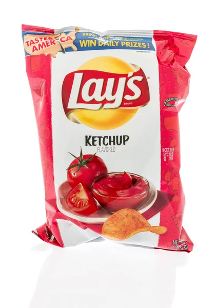 Winneconne Agosto 2018 Saco Chips Lay Sabor Ketchup Fundo Isolado — Fotografia de Stock