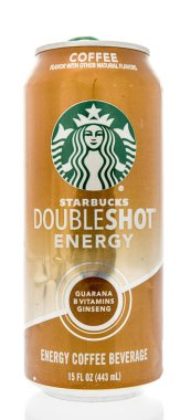 Winneconne, Wi - 13 Ağustos 2018: Starbucks doublshot enerji bir kutu içecek kahve lezzet izole bir arka plan üzerinde