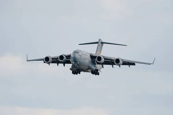 Oshkosh Julio 2018 Globemaster Con Tren Aterrizaje Feria Aérea Eaa —  Fotos de Stock