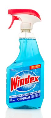 Winneconne, Wi - 12 Eylül 2018: Windex rakipsiz çizgi-Alerjik Parlatıcı pencere izole bir arka plan üzerinde temiz bir şişe