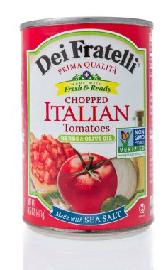 Winneconne, Wi - 11 Kasım 2018: Dei Fratelli konservesi otlar ve zeytinyağı ile İtalyan domates izole bir arka plan üzerine doğranmış..