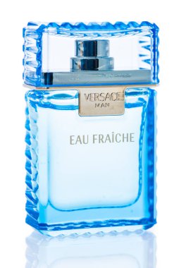 Winneconne, Wi - 1 Aralık 2018: Versace Eau Fraiche Köln izole bir arka plan üzerinde erkekler için bir şişe.