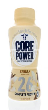 Winneconne, Wi - 8 Aralık 2018: Fairlife çekirdek güç protein milkshake izole bir arka plan üzerine bir şişe.