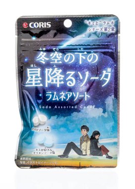 Winneconne, Wi - 20 Ocak 2019: Coris düşen yıldız ramune candy Japonya'dan izole bir arka plan üzerinde bir paket.