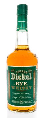 Winneconne, Wi - 29 Ocak 2019: George Dickel çavdar viski izole bir arka plan üzerine bir şişe