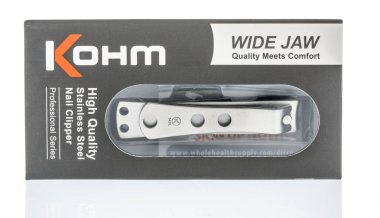 Winneconne, Wi - 8 Şubat 2019: Kohm geniş çene tırnak makası izole bir arka plan üzerinde bir paket