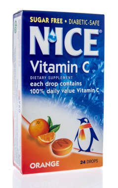Winneconne, Wi - 14 Şubat 2019: güzel C vitamini takviyesi izole bir arka plan üzerine bir kutu