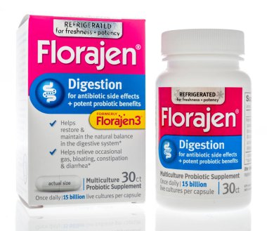 Winneconne, WI - 29 Mayıs 2020: İzole edilmiş bir arkaplanda bir şişe Florajen çok kültürlü probiyotik ilave