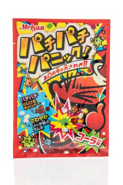 Winneconne, WI - 19 Eylül 2020: Pachi Paci Panik Kola aromalı şeker paketi.