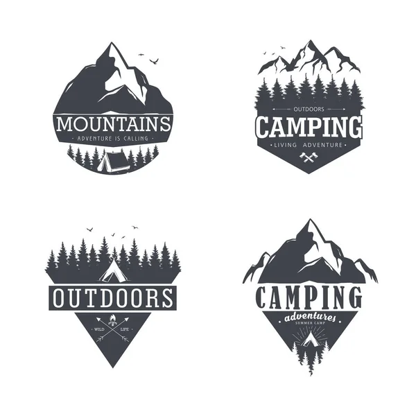 Conjunto Parches Logos Kayak Canoa Vintage Diseños Etiquetas Camping Dibujadas — Vector de stock