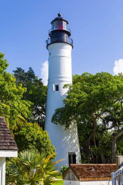 Güzel güneşli bir yaz gününde deniz feneri, Key West
