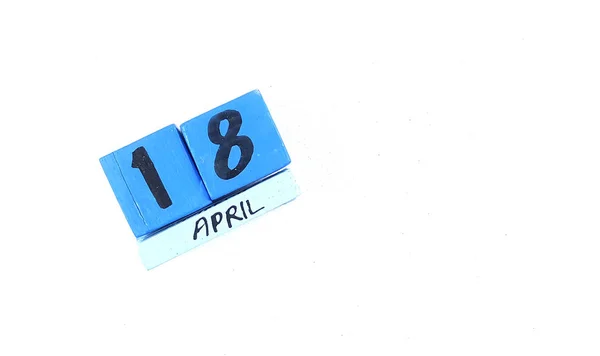 Μπλε Φύλλα Χαρτιού Απριλίου Ημερομηνία Που Απομονώνονται Λευκό Φόντο — Φωτογραφία Αρχείου