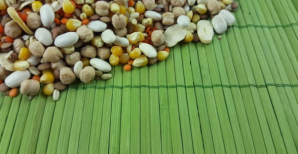 Diferentes Tipos Cereales Arroz Frijoles Garbanzos Maíz Trigo Sarraceno Lentejas — Foto de Stock