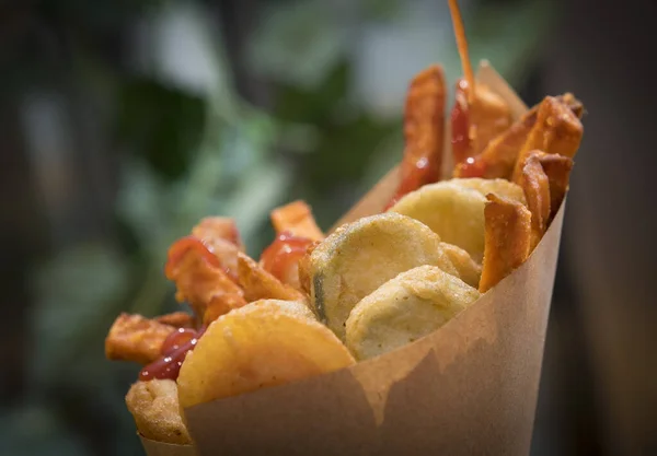 fried vegetable food take out close up