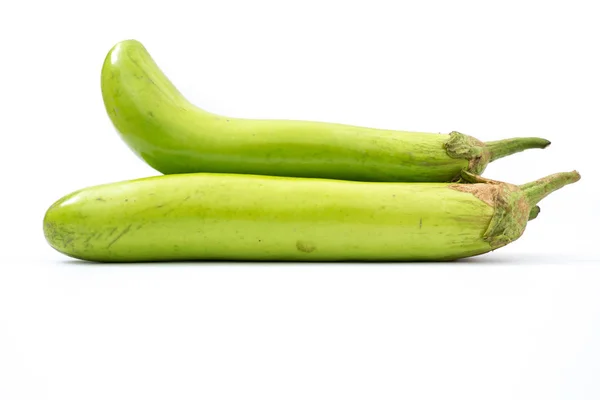 Aubergine Verse Groenten Witte Achtergrond Geïsoleerd — Stockfoto