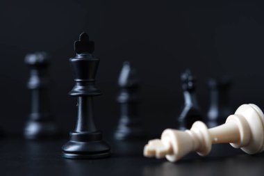 fikirler ve rekabet için satranç tahtası oyunu 