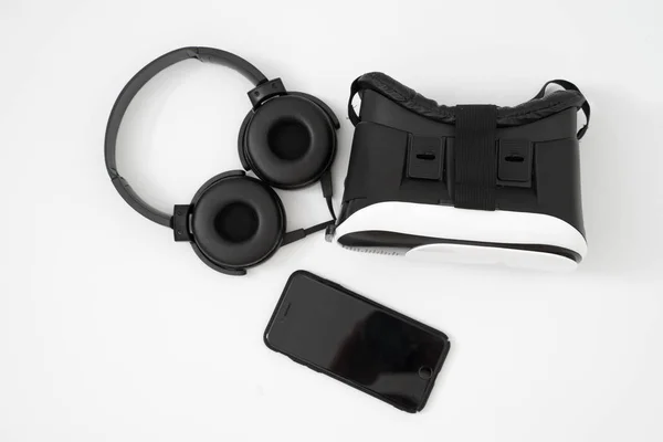 Caja vr gafas de realidad virtual auriculares móviles aislados —  Fotos de Stock