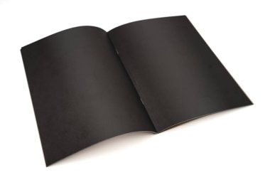 siyah açıldı boş kitap dikey broşür sayfası defter dergisi