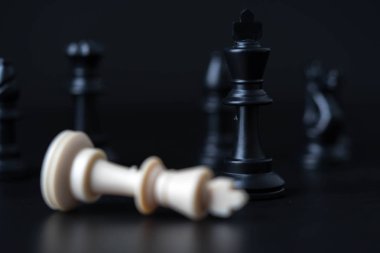 fikirler ve rekabet için satranç tahtası oyunu 