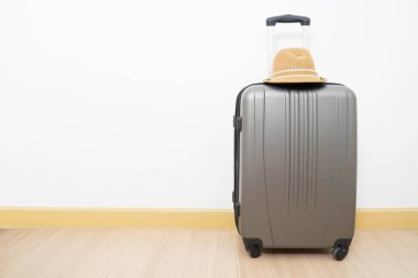 yaz tatili seyahat konsepti bavul veya bagaj çantası