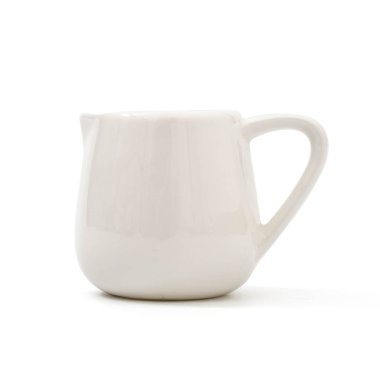 beyaz süt ile süt sürahi